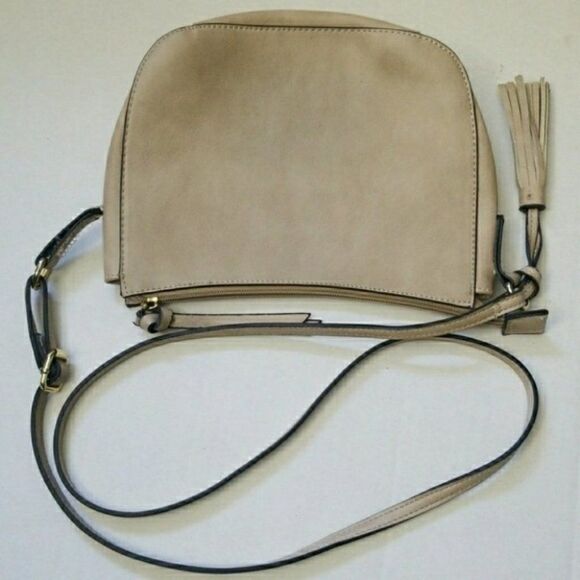 Bueno Lasercut Shoulder Bag - Picture 4 of 7